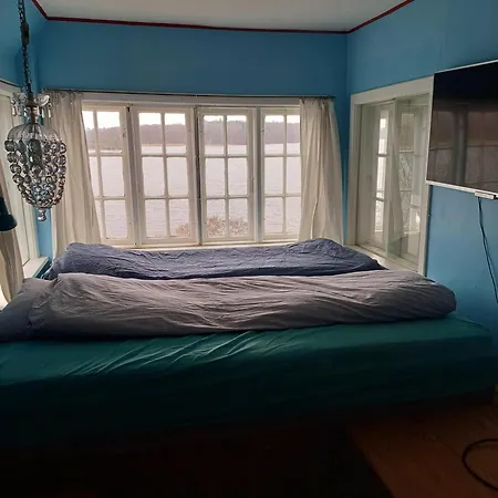 Jesters Island Guest house