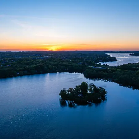 Jesters Island Gasthof